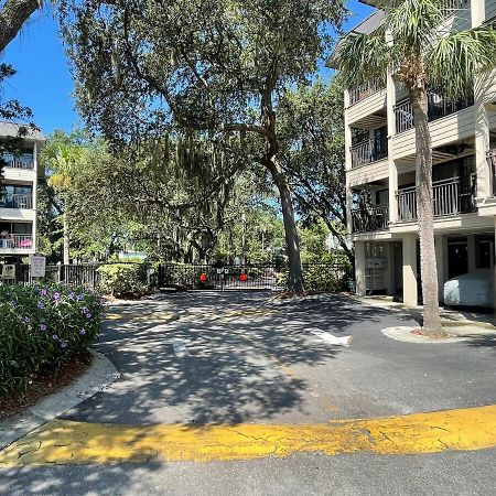 Coastal Getaway Oceanview Condo in Hilton Head هيلتون رئيس جزيرة المظهر الخارجي الصورة