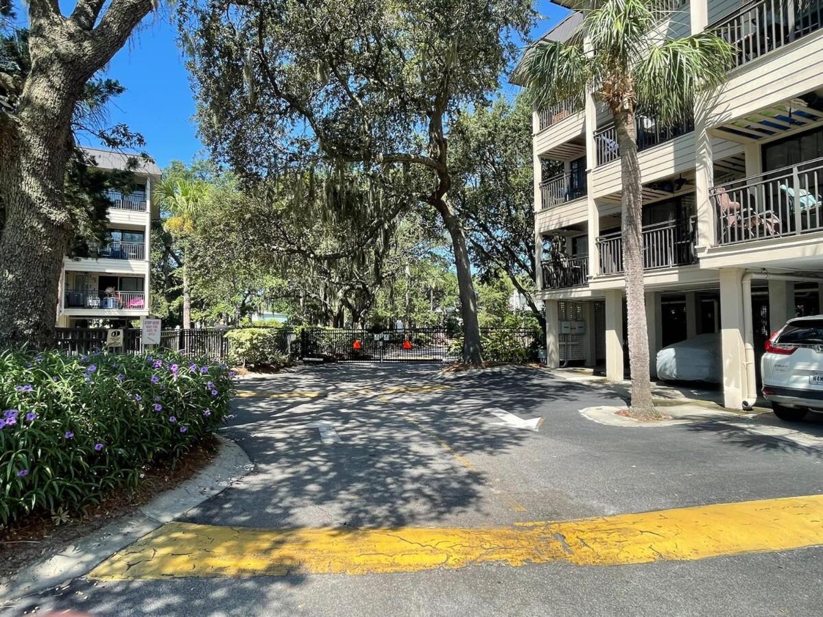 Coastal Getaway Oceanview Condo in Hilton Head هيلتون رئيس جزيرة المظهر الخارجي الصورة